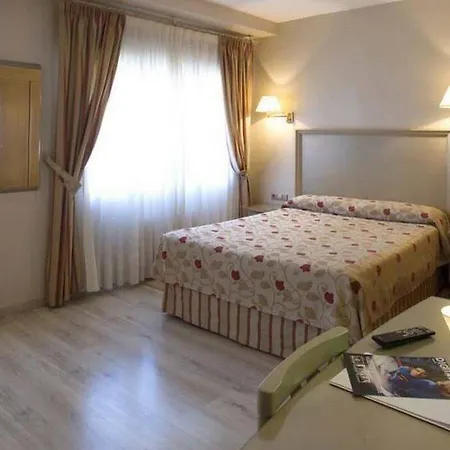 Crisol Almirante Bonifaz 4*