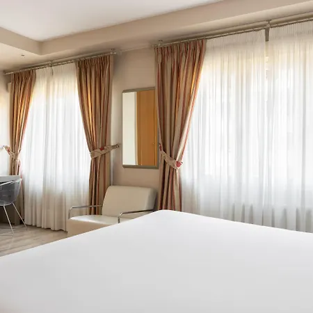 Crisol Almirante Bonifaz Hotel 4*