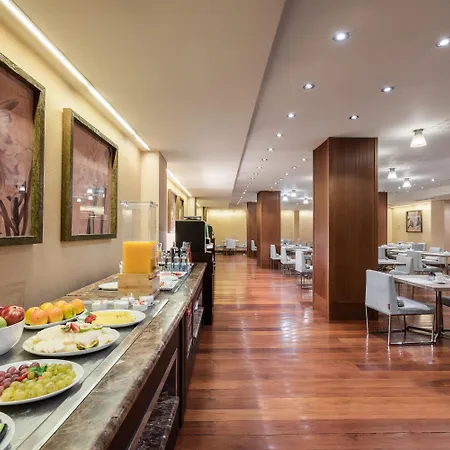 Hotel Crisol Almirante Bonifaz 4*