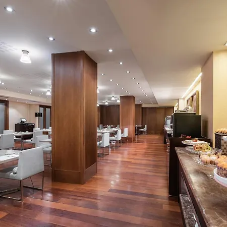 Crisol Almirante Bonifaz 酒店 4*