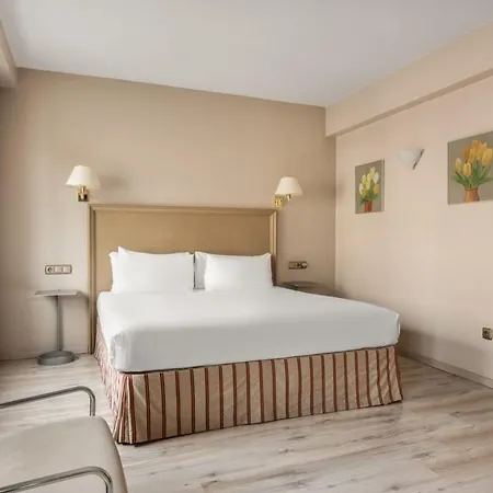 ホテル Crisol Almirante Bonifaz 4*