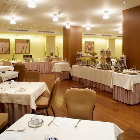 Crisol Almirante Bonifaz ホテル 4*
