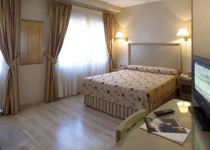 Crisol Almirante Bonifaz 4*