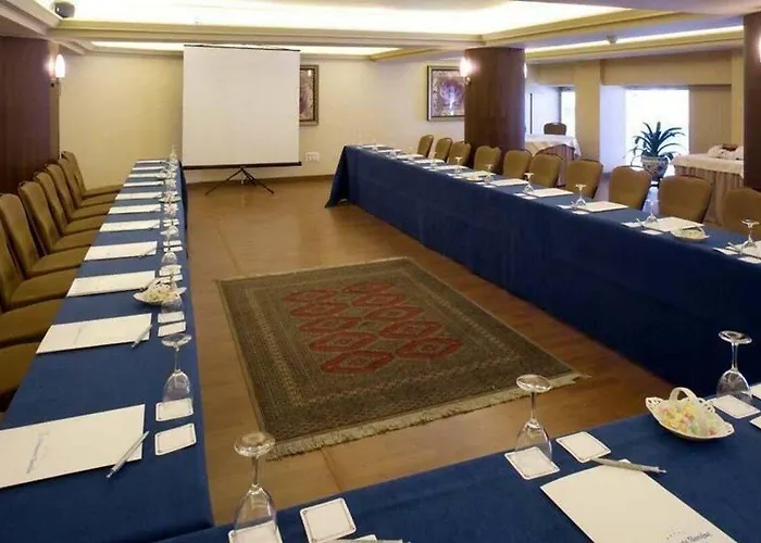 Crisol Almirante Bonifaz Hotel 4*