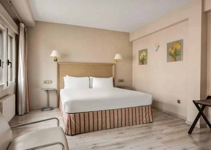 Hotel Crisol Almirante Bonifaz 4*