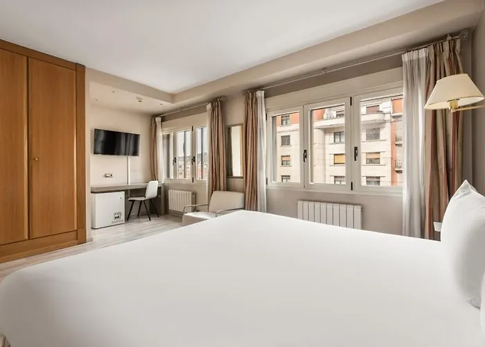 Crisol Almirante Bonifaz Hotel 4*