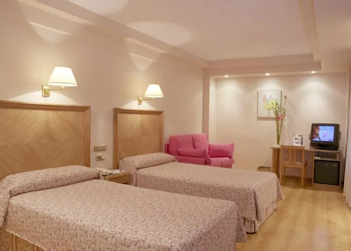 Crisol Almirante Bonifaz Hotel 4*