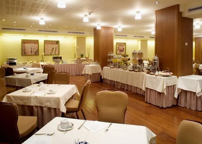 Crisol Almirante Bonifaz Hotel 4*